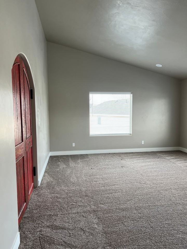 353 Buckskin Ct - Photo 6 of 44