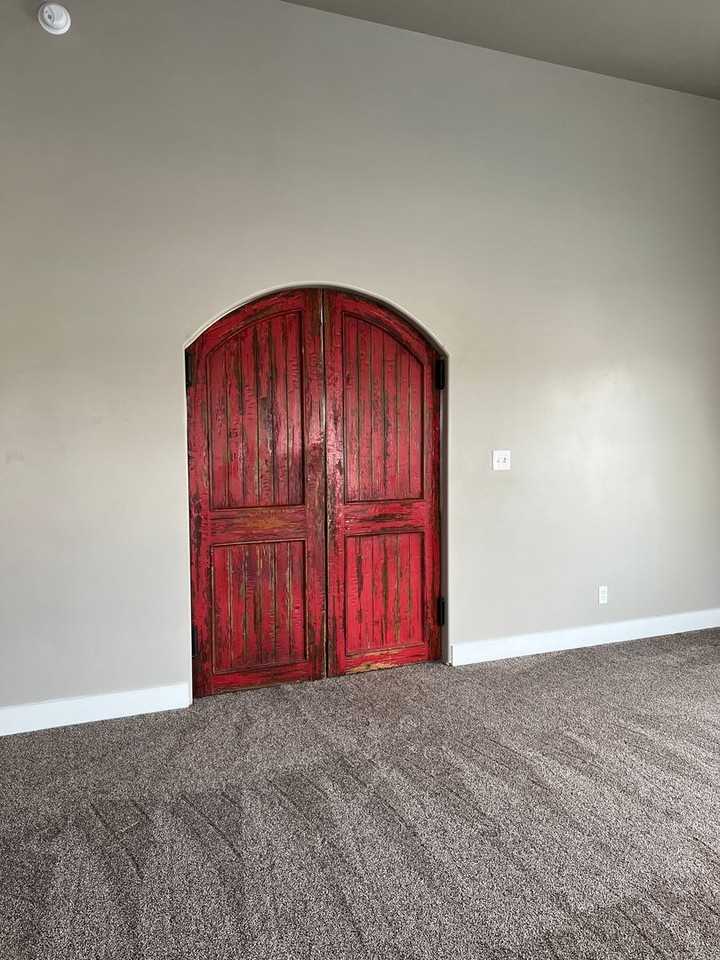 353 Buckskin Ct - Photo 7 of 44