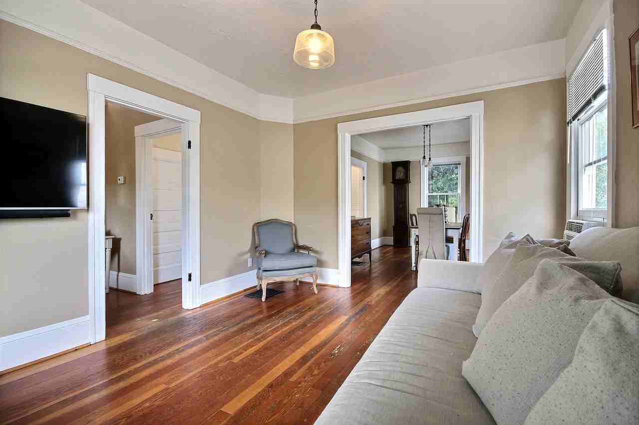1821 Nw 23rd Pl - Photo 7 of 27