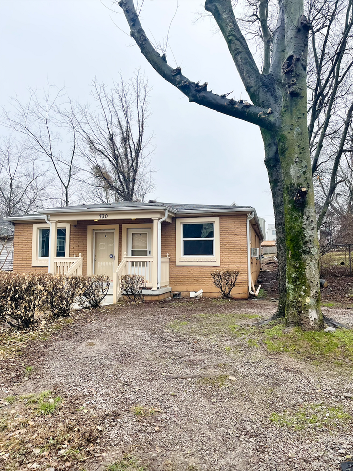 730A 29th Ave N - Photo 3 of 14