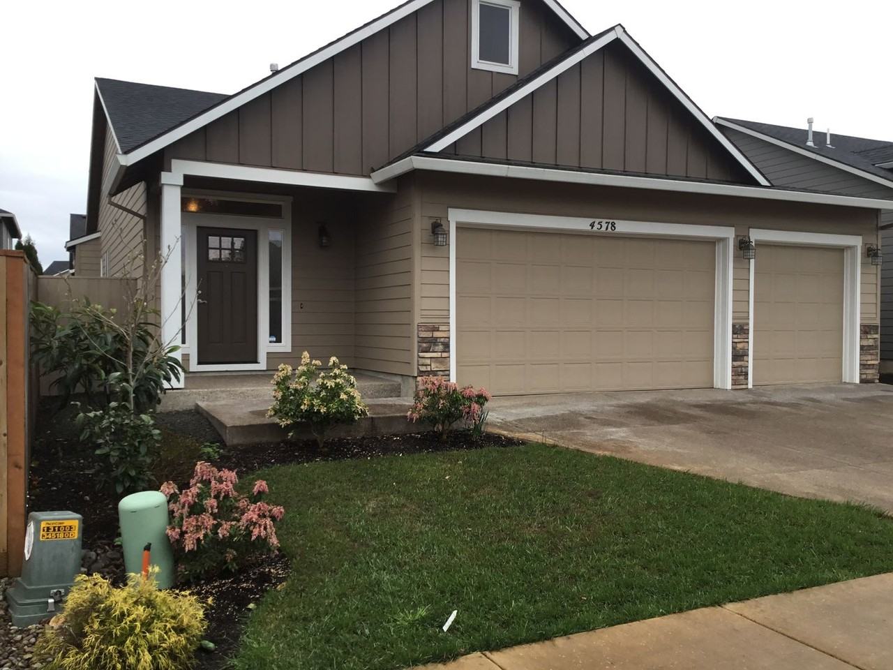 4578 Sagecrest Dr Ne - Photo 2 of 29