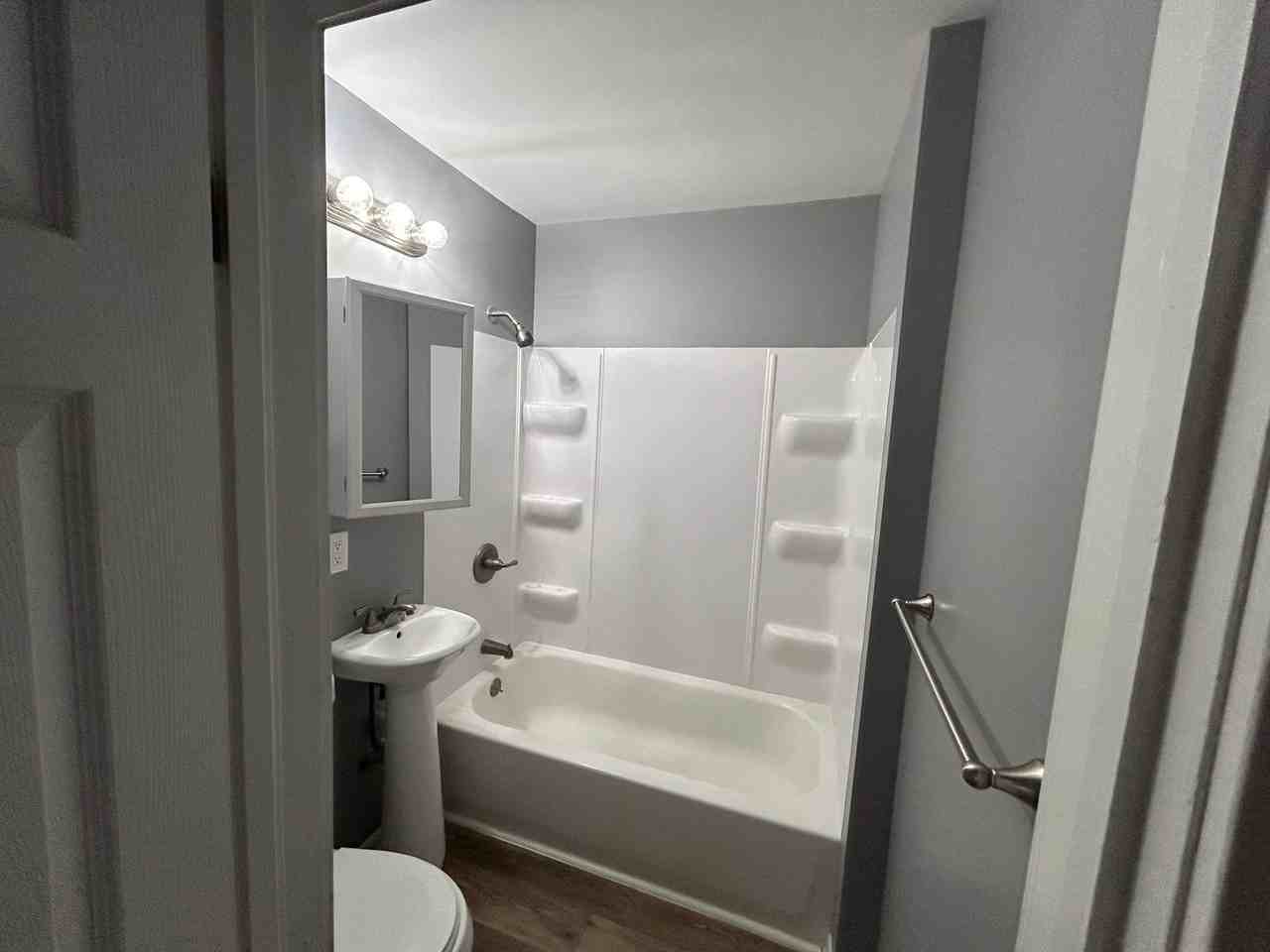 4325 Pearl St - Photo 5 of 9