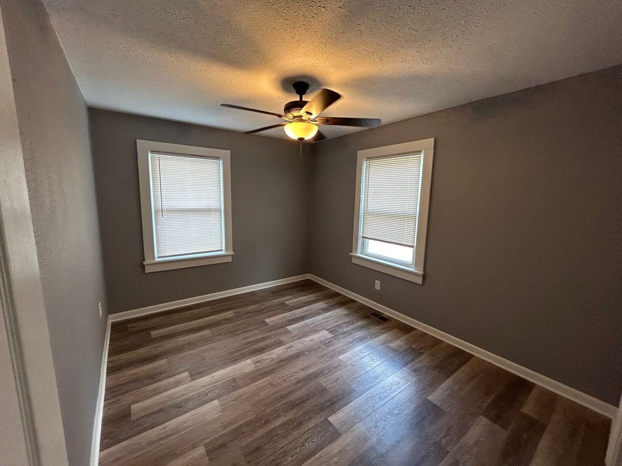 4325 Pearl St - Photo 7 of 9