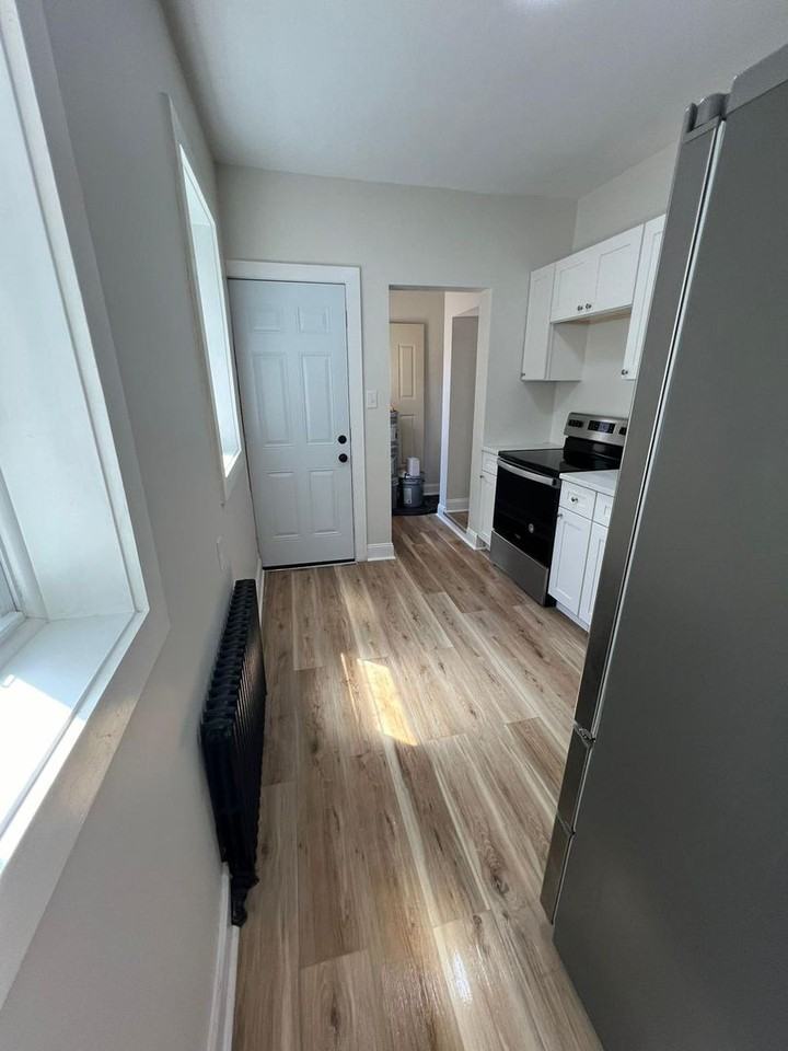 1754A Perkiomen Ave - Photo 5 of 9