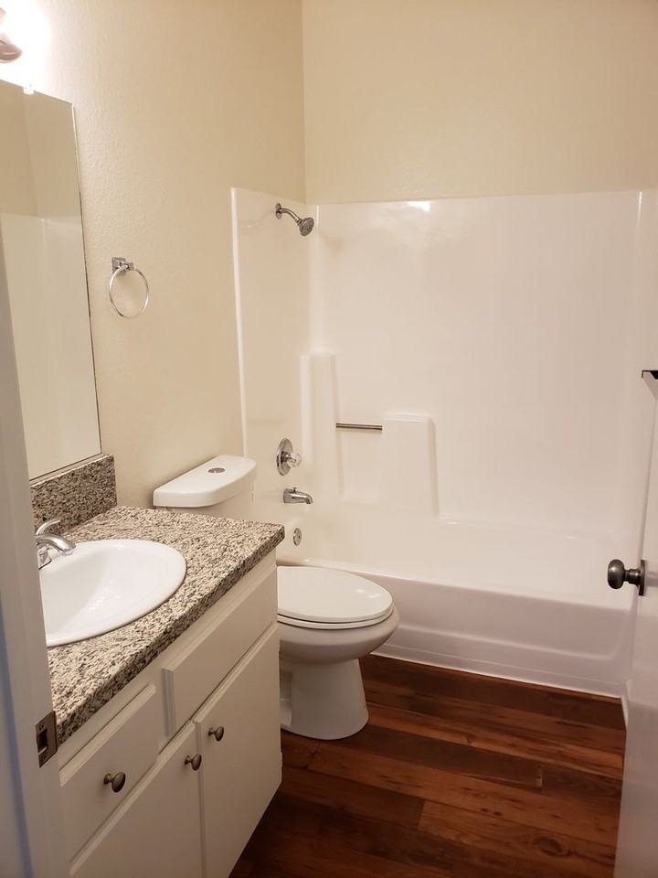 The Palms Apartments - Photo 3 of 6