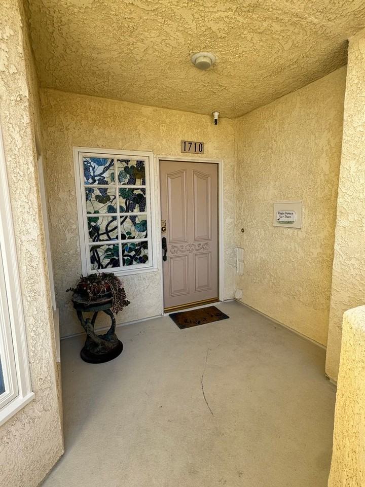 1710 Emerald Isle Way - Photo 3 of 18