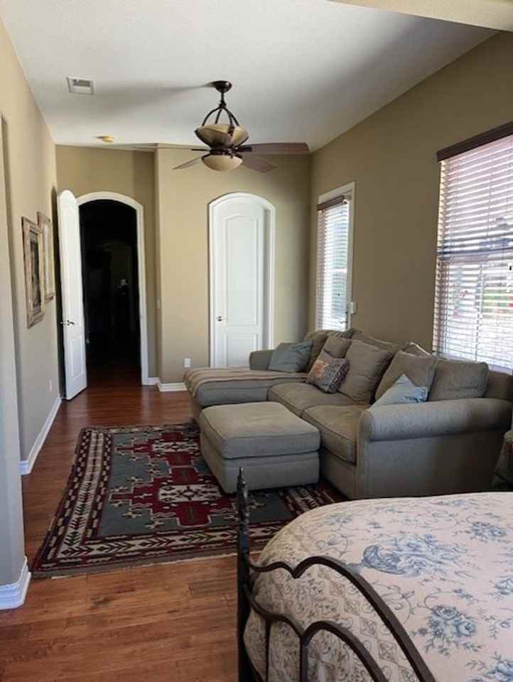 676 Coastal Hills Dr - Photo 3 of 10