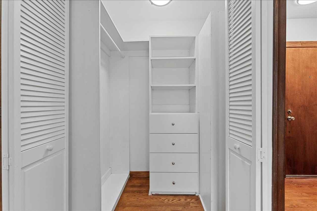 322 1/4 Columbia Ave #322-1-4 - Photo 4 of 12