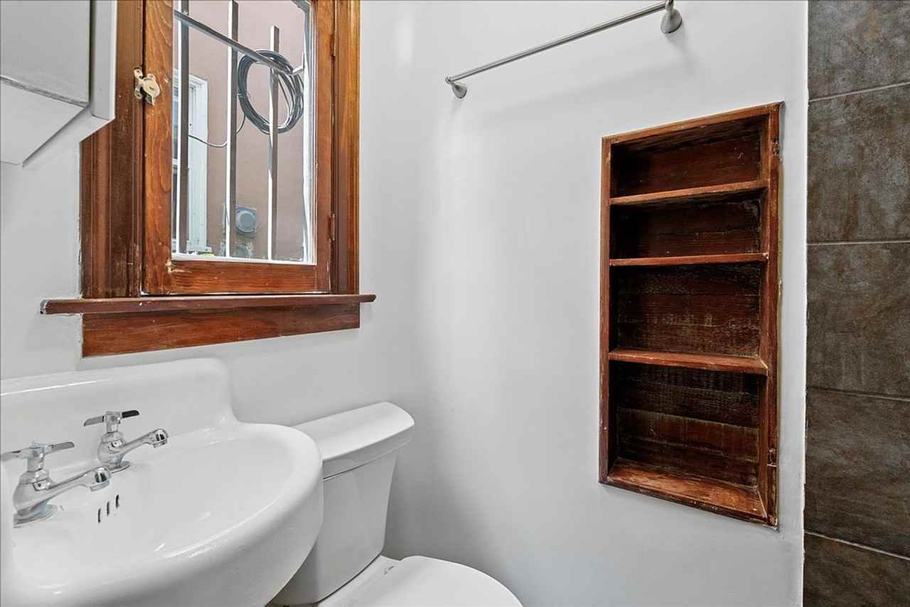 322 1/4 Columbia Ave #322-1-4 - Photo 5 of 12