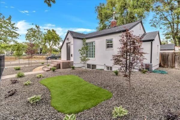 1822 W Bannock St #NA - Photo 2 of 12