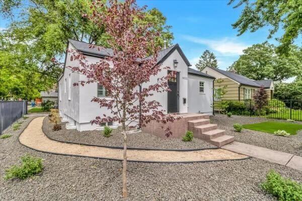 1822 W Bannock St #NA - Photo 3 of 12