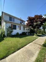 featured image of 10 Tollgate Ct #1stFL