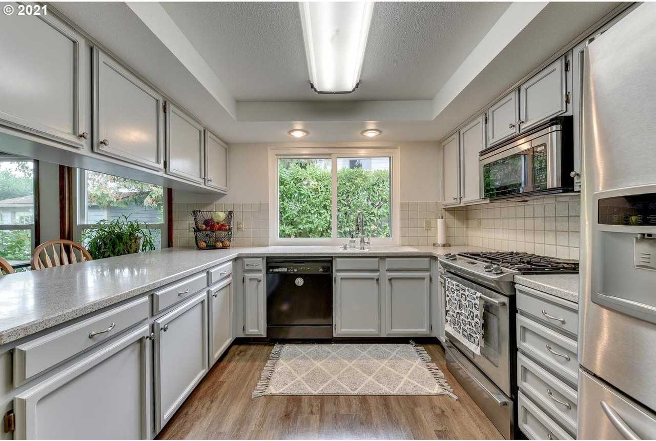 3408 Southwest 28th Court #NA - Photo 3 of 28