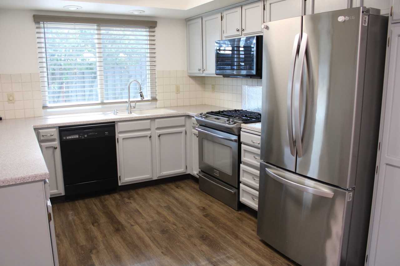 3408 Southwest 28th Court #NA - Photo 5 of 28