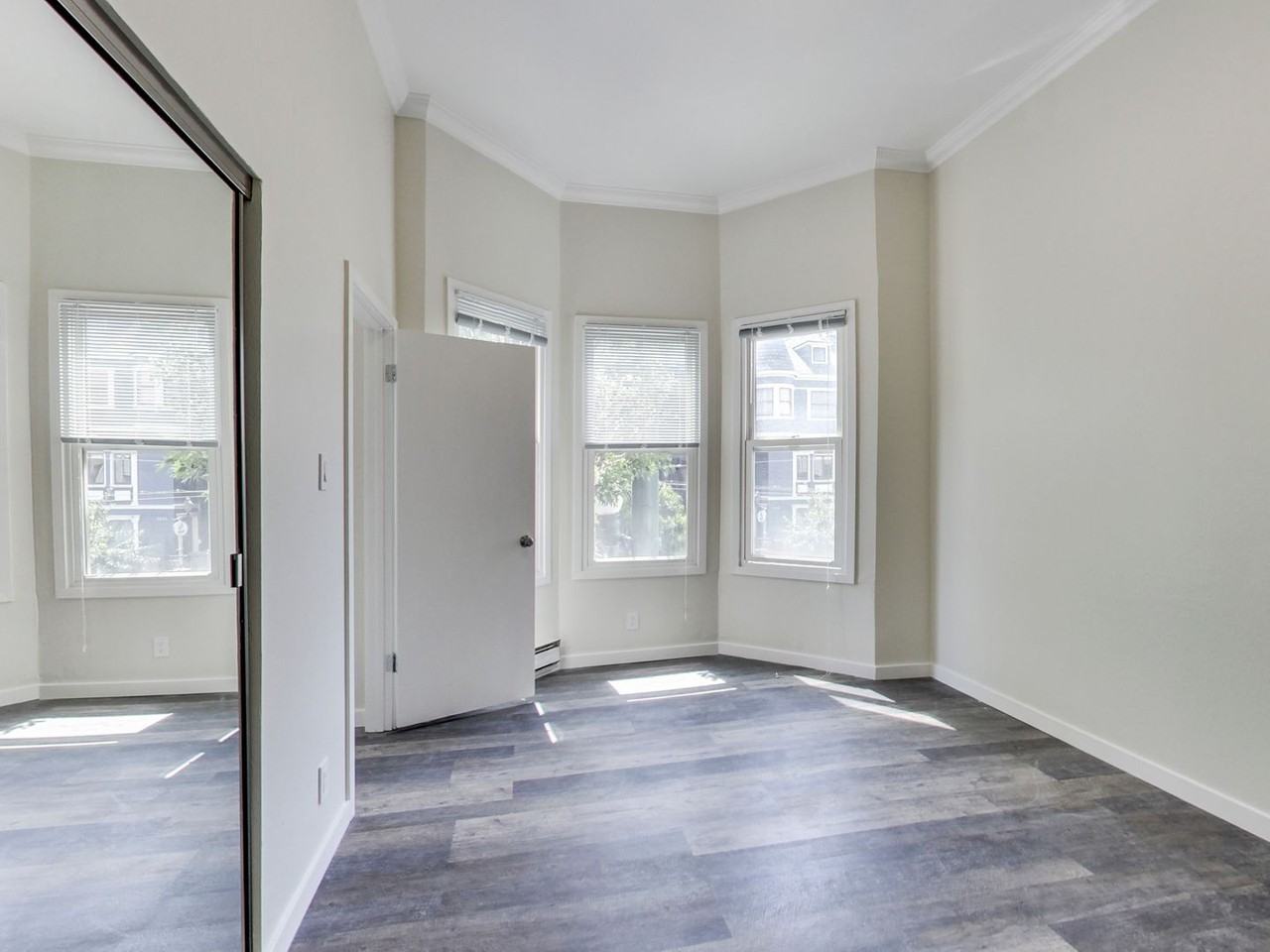 2228 Union St #102 - Photo 6 of 16