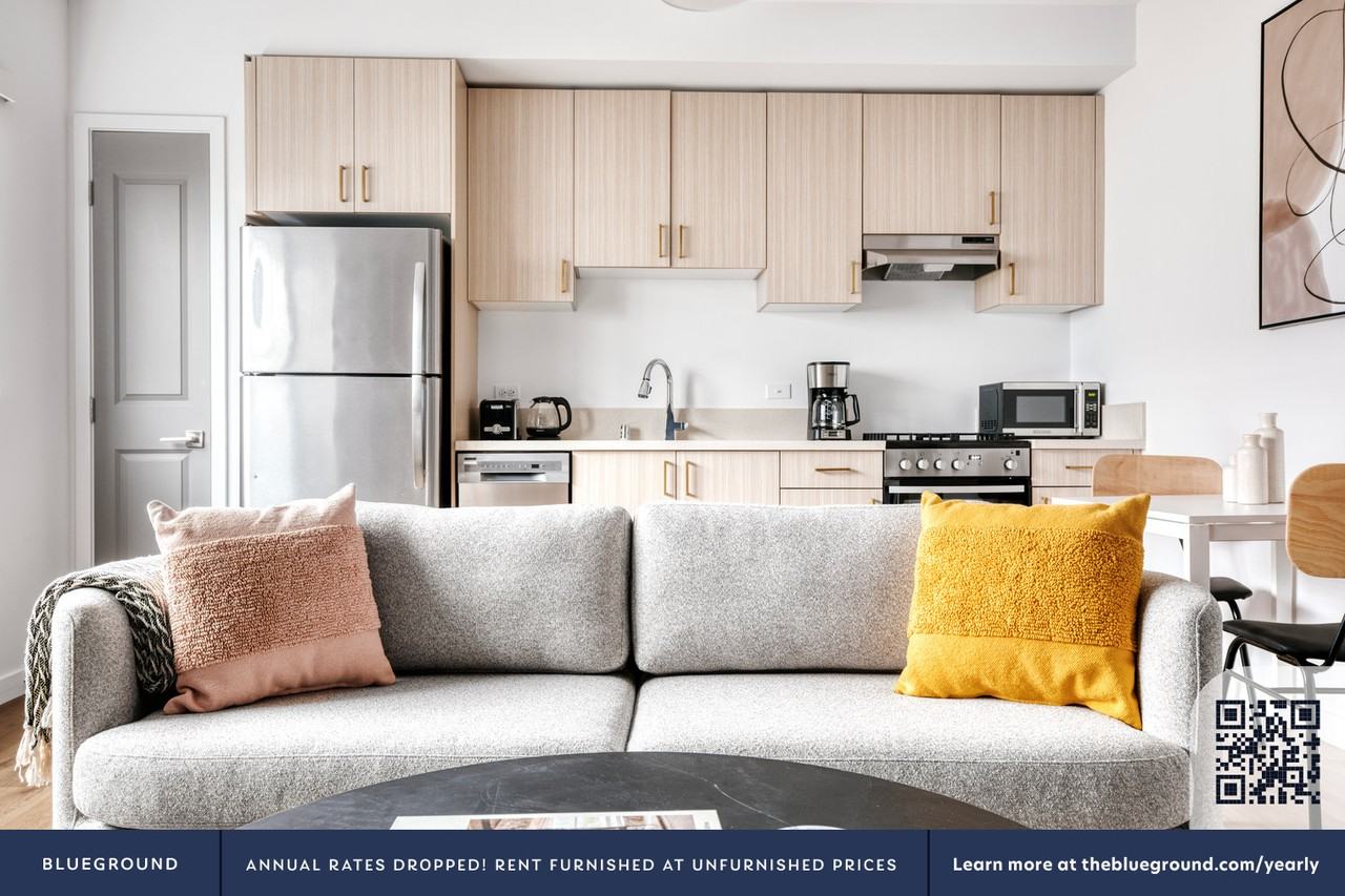 3638 Motor Avenue - Photo 4 of 156