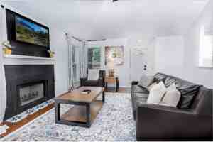 featured image of 817 Saunders Dr