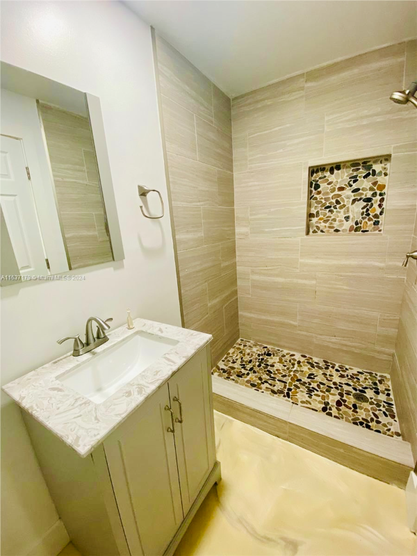 7452 Sw 12th St - Photo 6 of 14