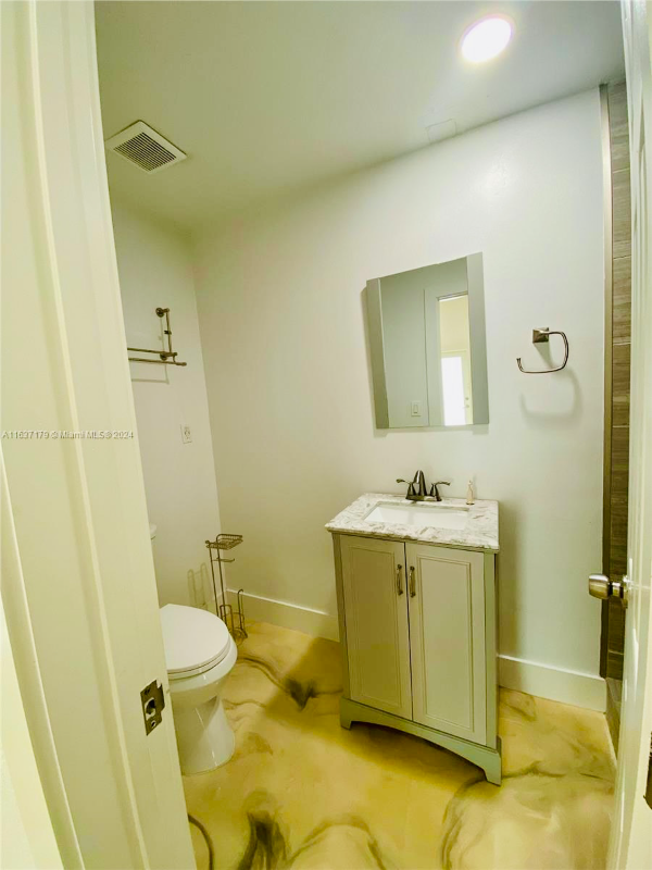 7452 Sw 12th St - Photo 7 of 14