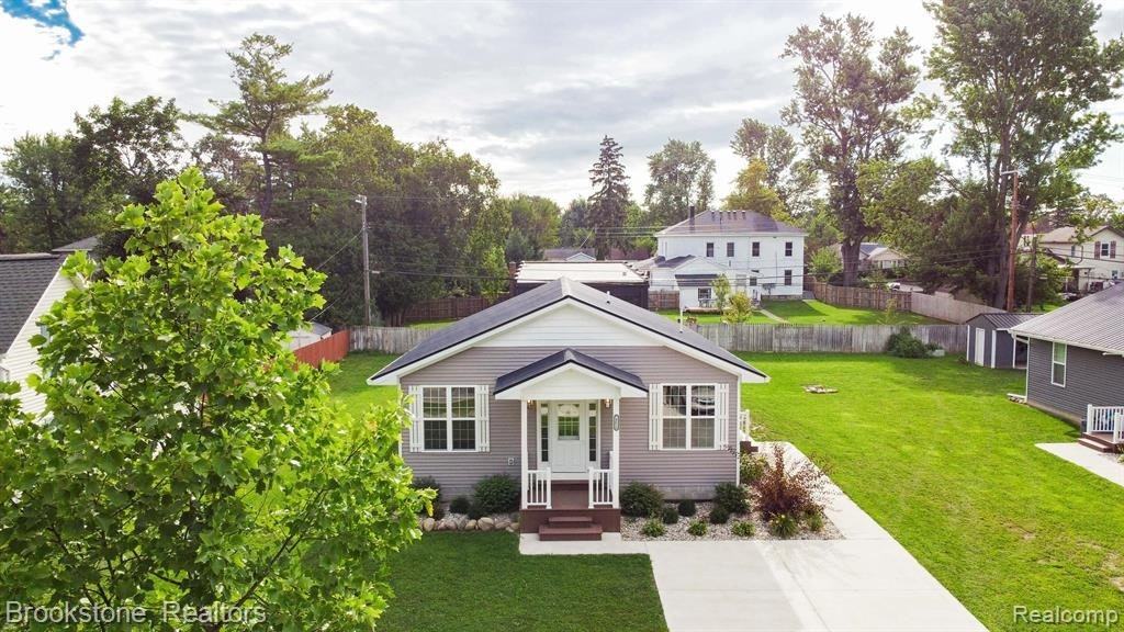 74650 Fulton St - Photo 3 of 27