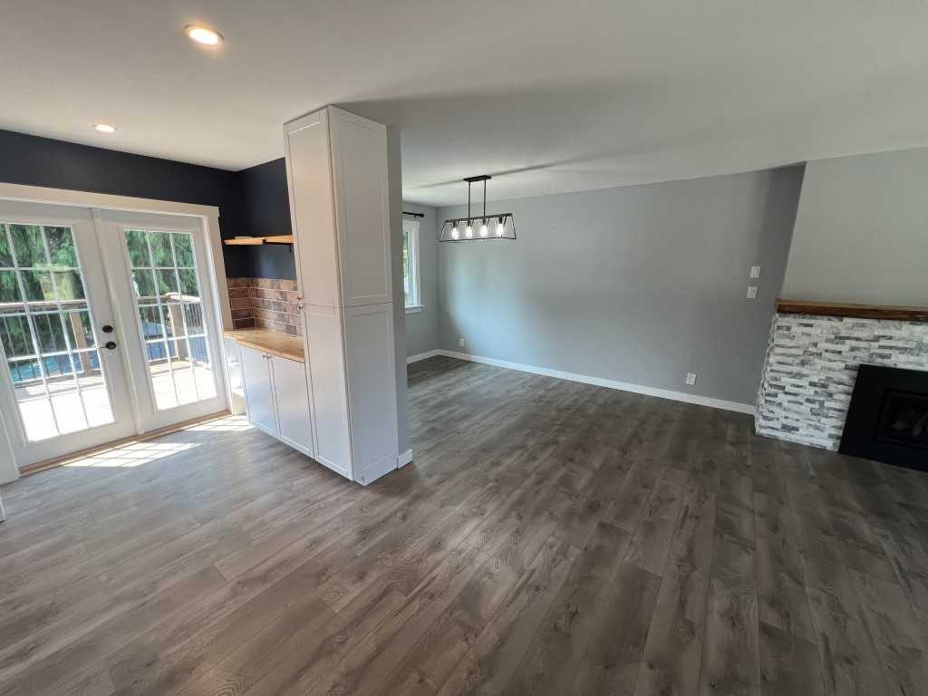 3963 Macisaac Dr Uppr - Photo 7 of 32