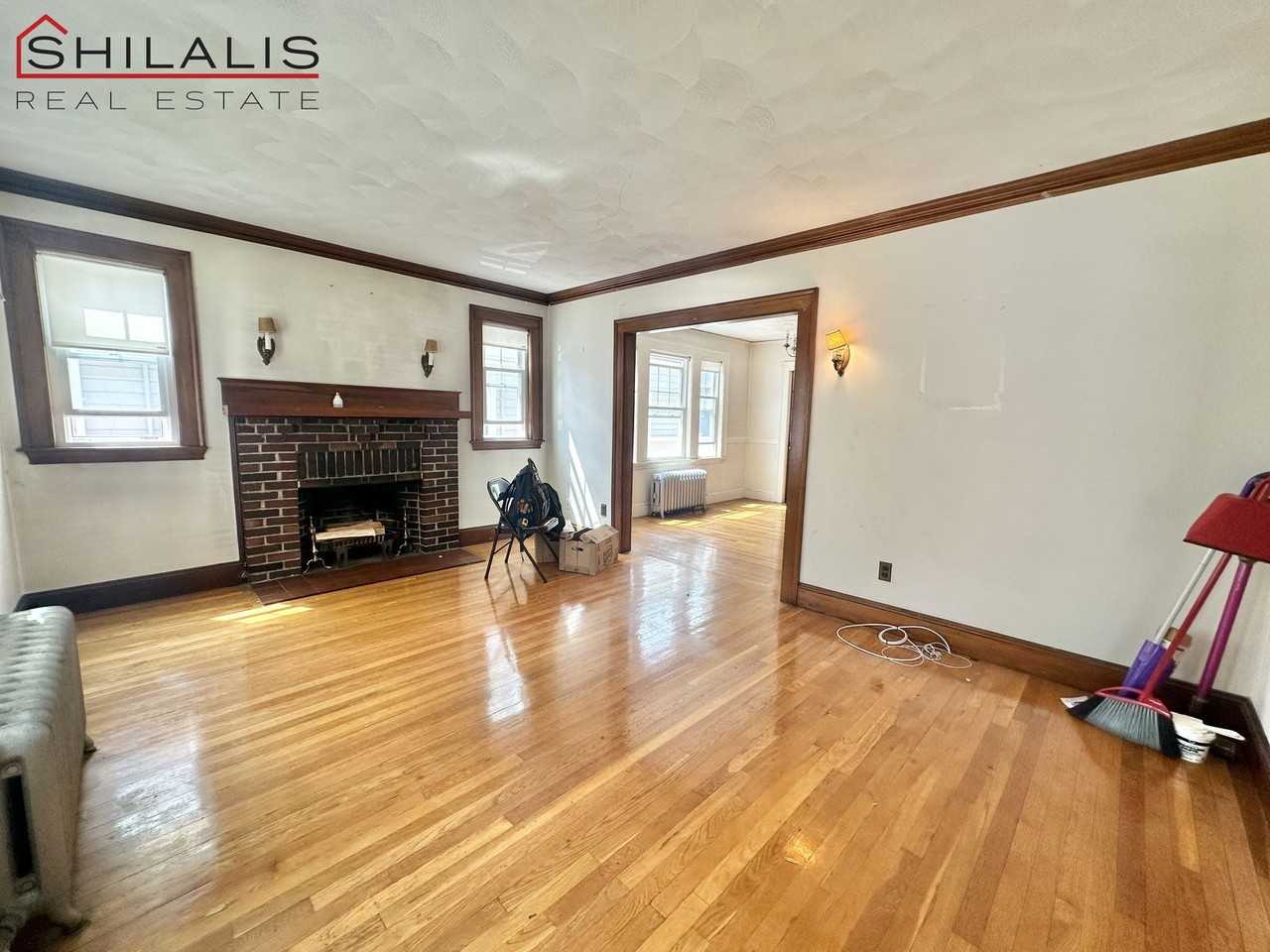 71 White St #1 - Photo 2 of 8