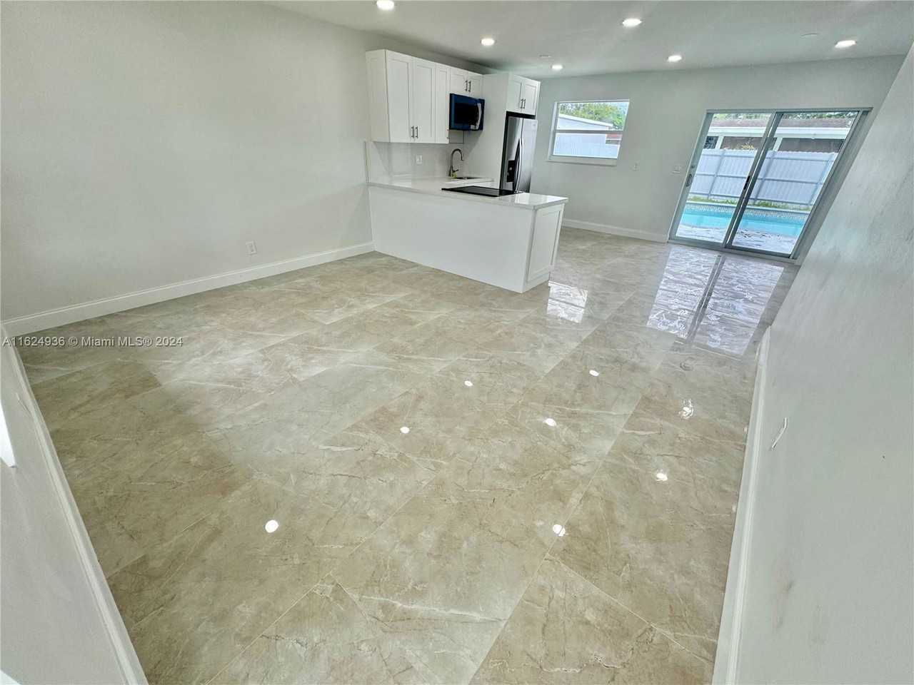 10341 Sw 50th St - Photo 2 of 8