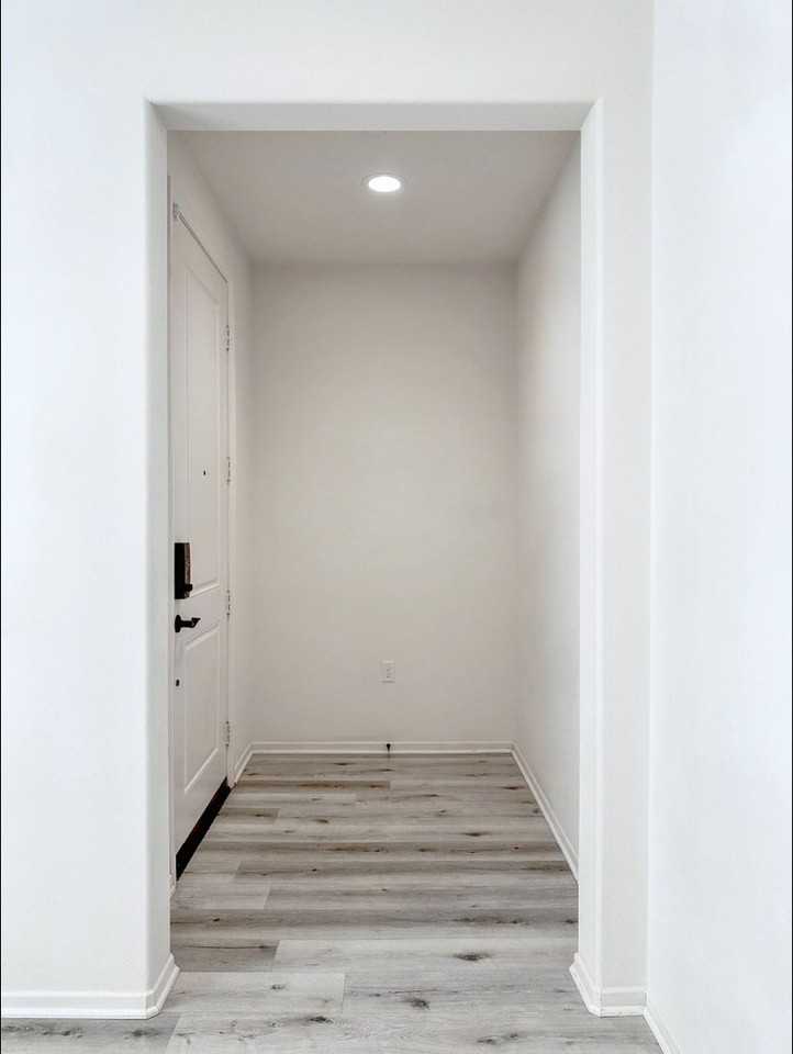 3180 E Yountville Dr - Photo 3 of 35