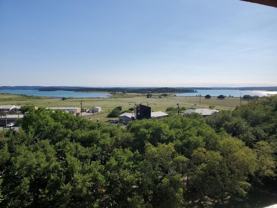 Cougar Ridge - Photo 1 of 1