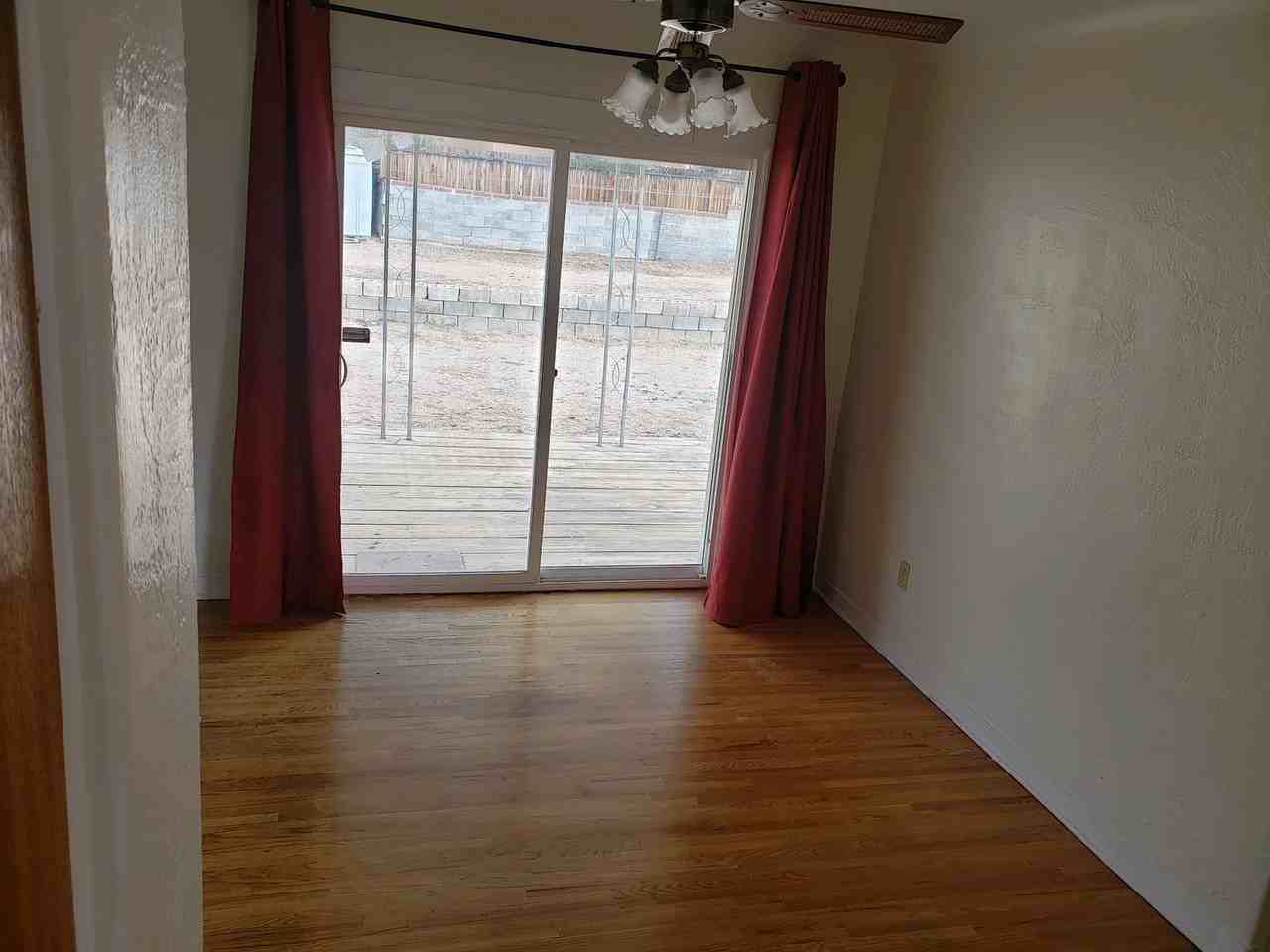 1422 Adams St Ne - Photo 2 of 11