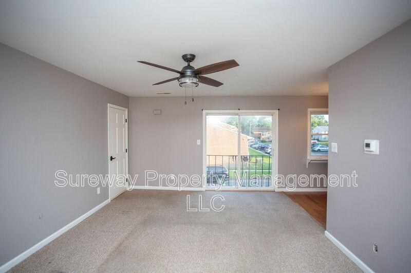 702 Winding Way - Photo 3 of 25