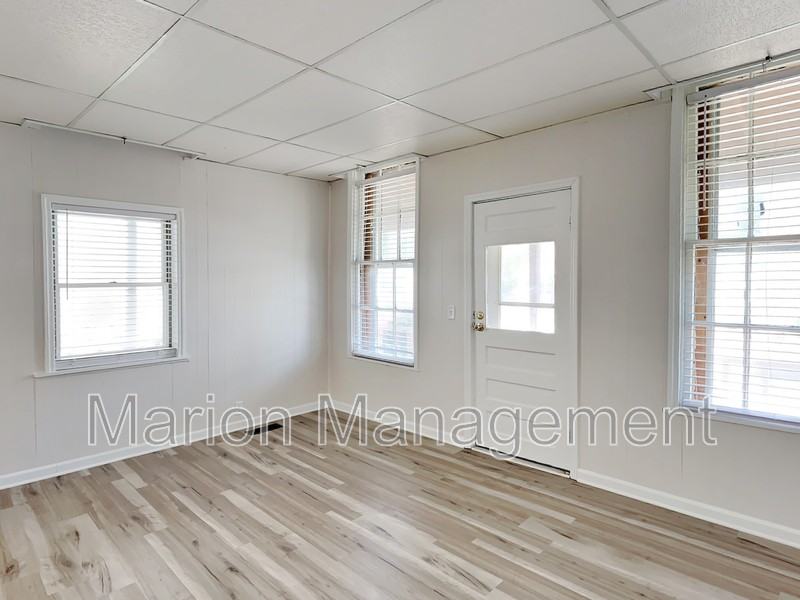 223 W Bow St - Photo 2 of 23