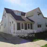 featured image of 203 S 5th St