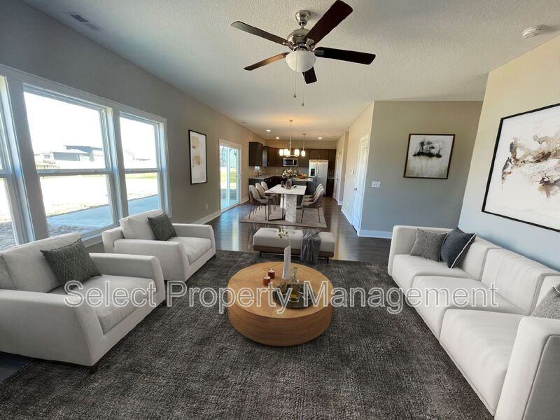 12367 Speranza Dr - Photo 3 of 33