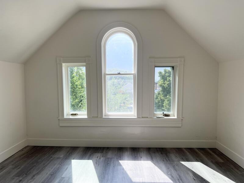 615 S St #615MAIN - Photo 7 of 21