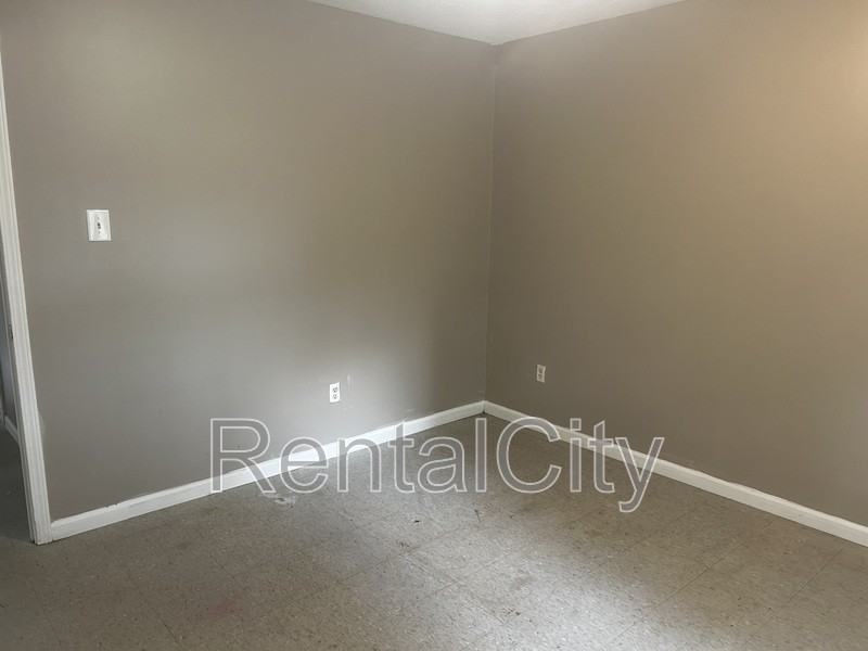 120 W Vine St #B - Photo 2 of 13