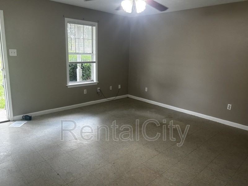 120 W Vine St #B - Photo 3 of 13