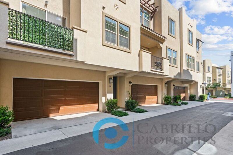 341 Stillwater Ct - Photo 2 of 27