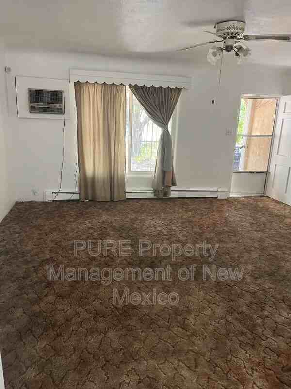 303 Truman St Ne - Photo 3 of 17