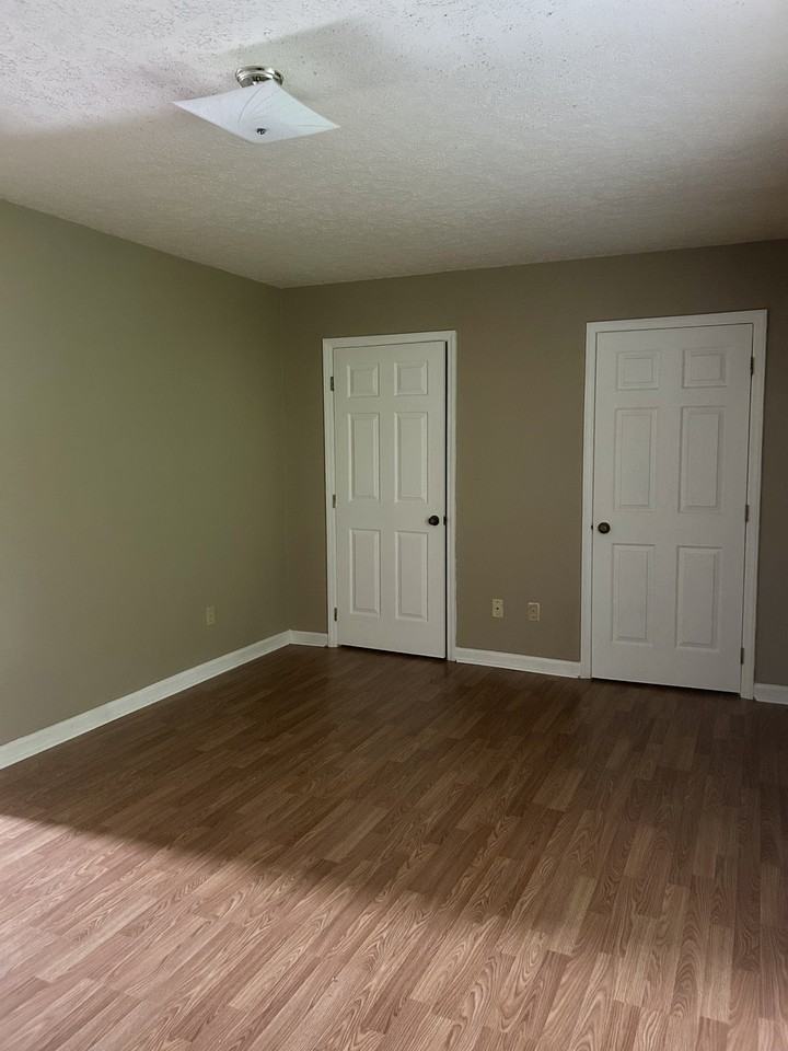 702 Barrows Mill Rd - Photo 3 of 7