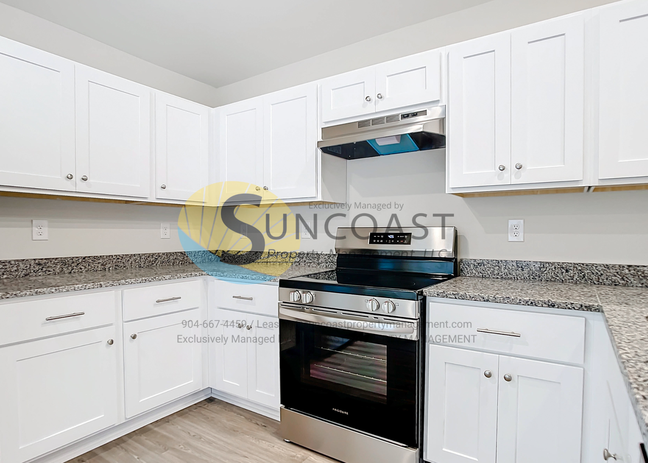 10388 Pendleton Ave - Photo 3 of 29