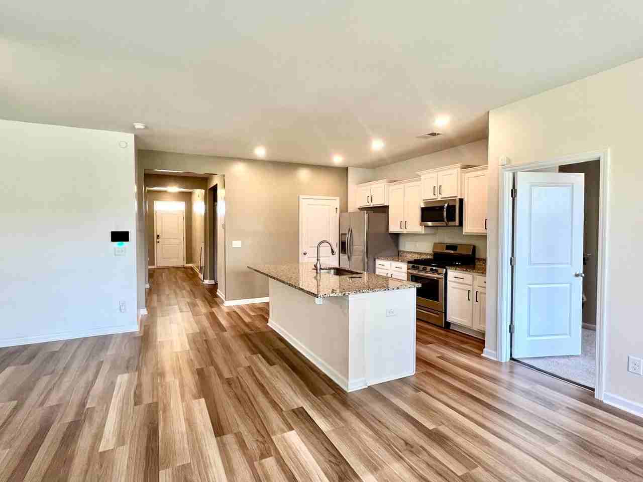 598 Wayton Cir - Photo 5 of 15