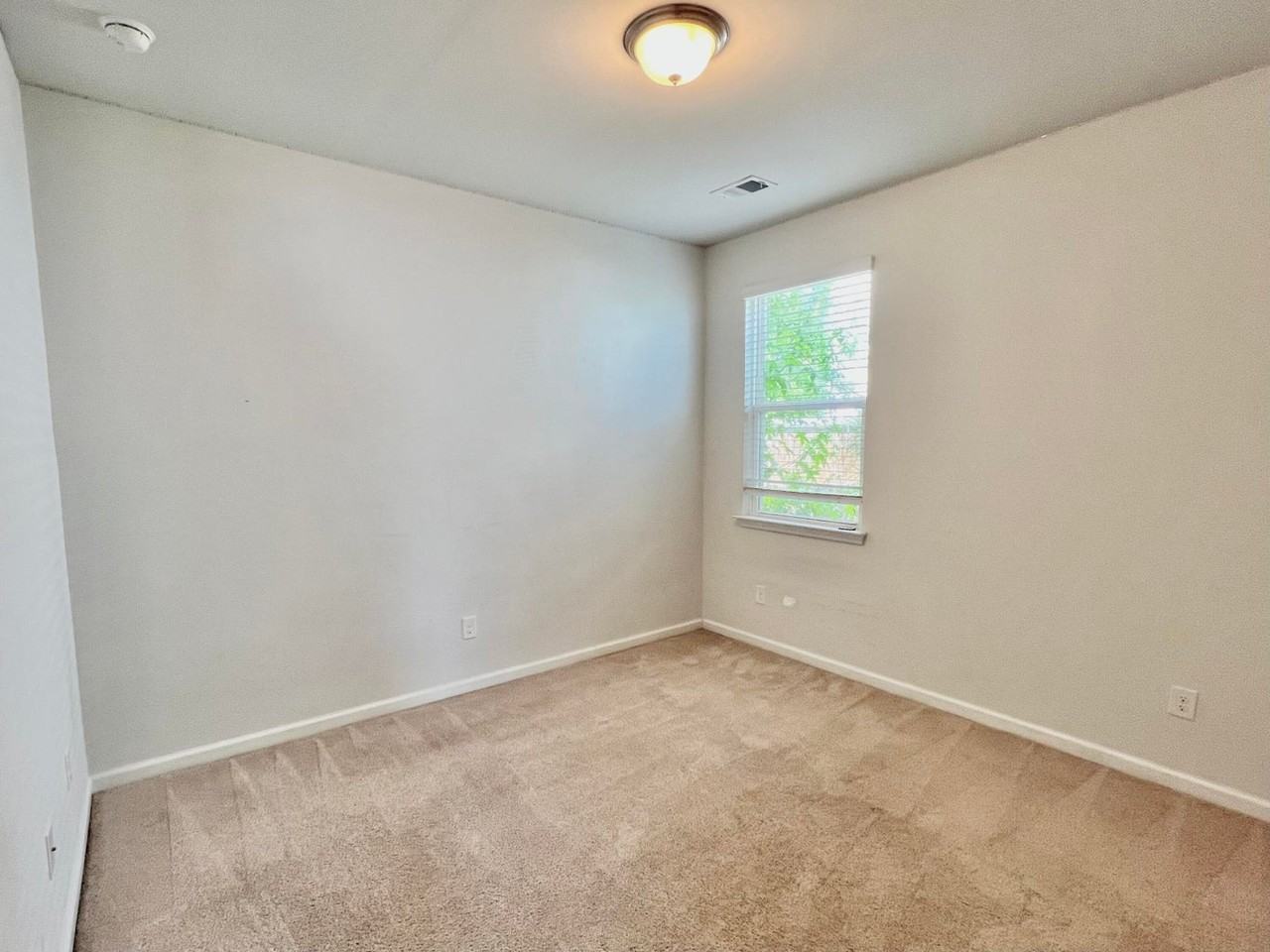 598 Wayton Cir - Photo 7 of 15