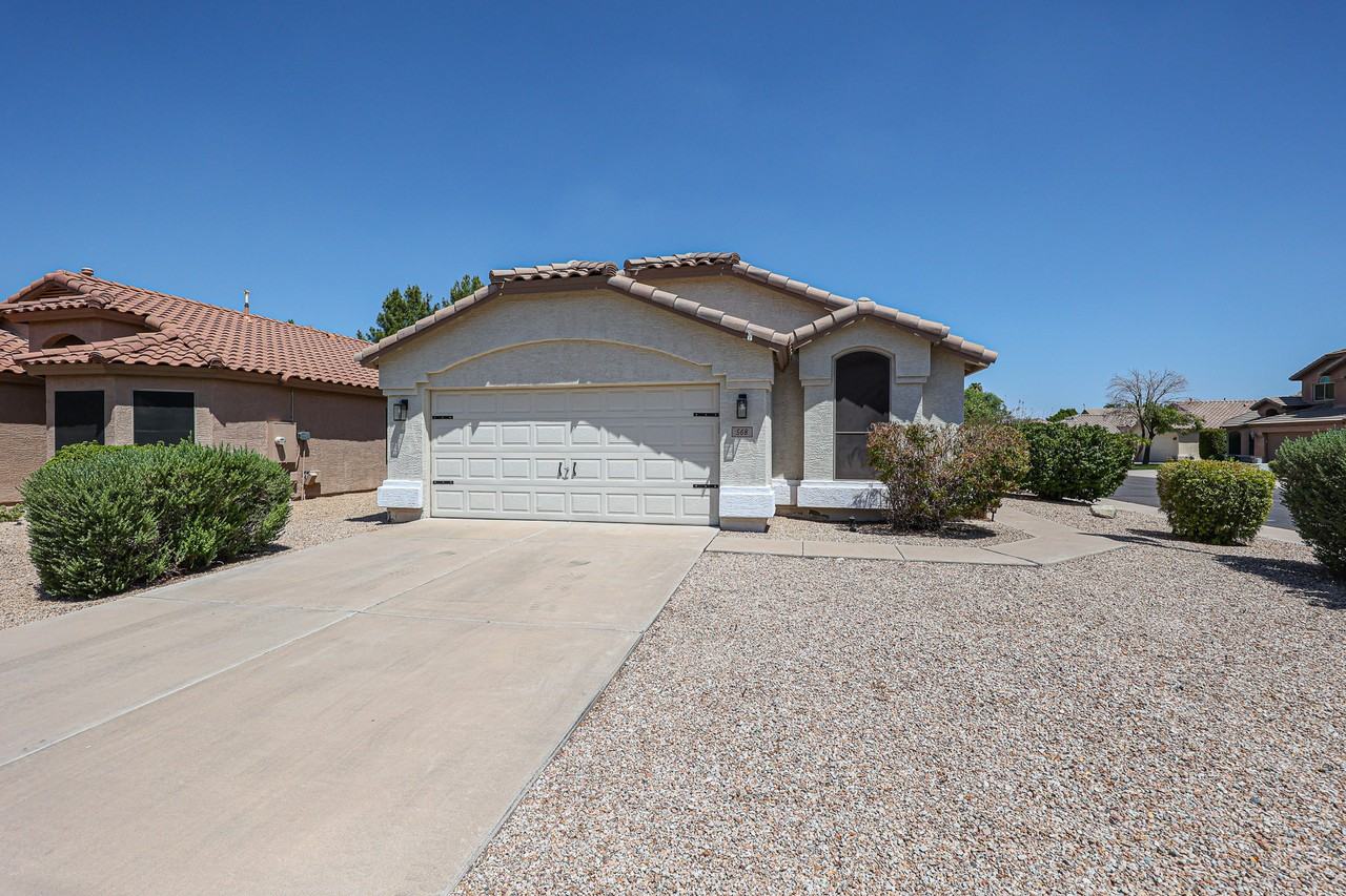 568 E Sherri Dr - Photo 3 of 35