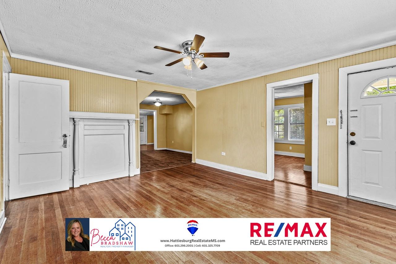 307 Park Ave - Photo 2 of 14