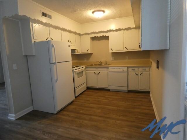 950 Palmer Dr #1 - Photo 5 of 10