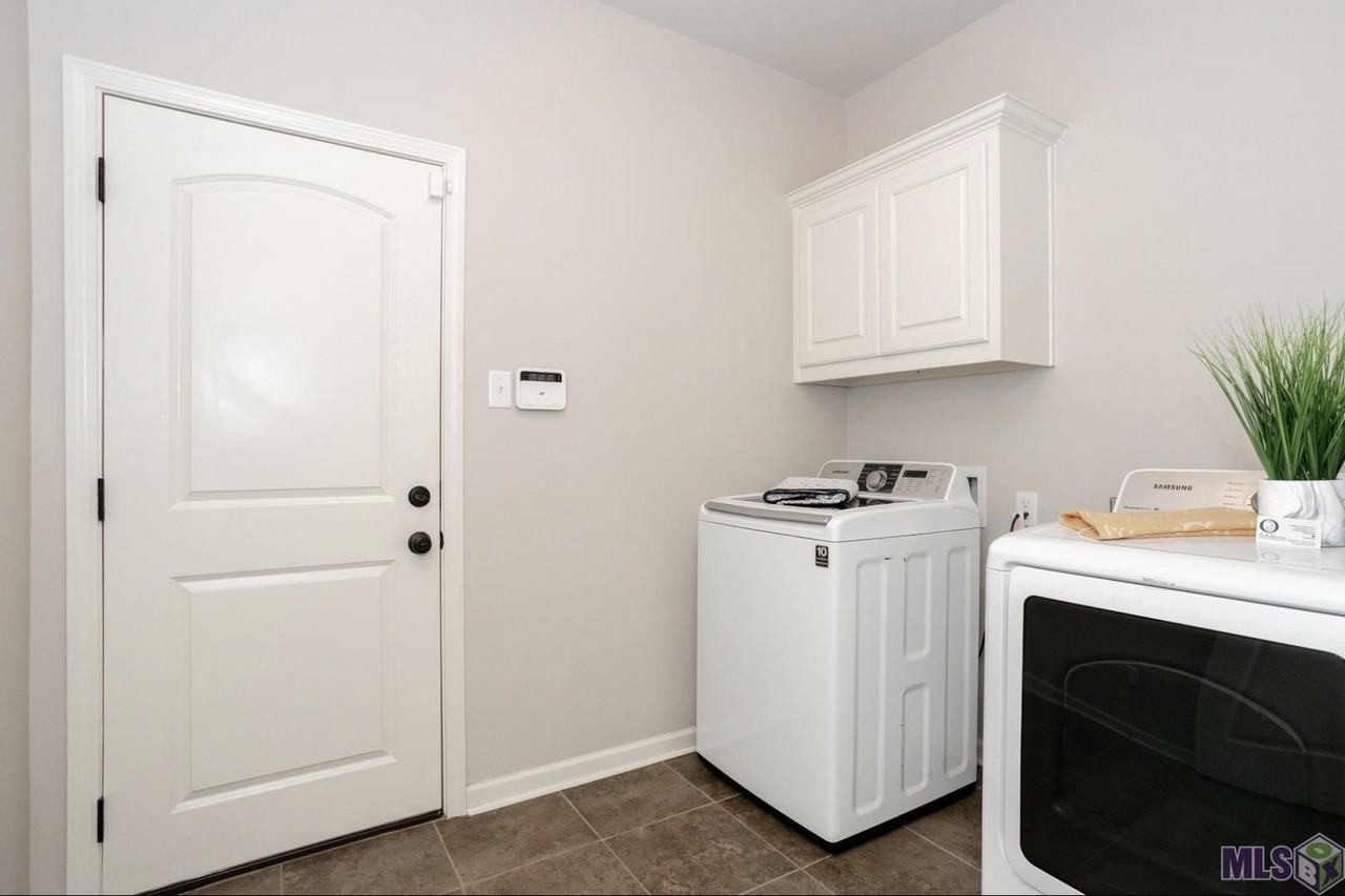 4392 Olivia Dr #NA - Photo 6 of 13