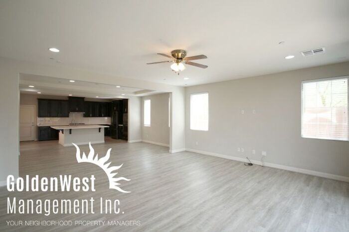 217 Amber Bluff St - Photo 3 of 33