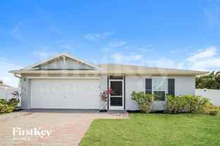 1724 Ne 34th St - Photo 1 of 1