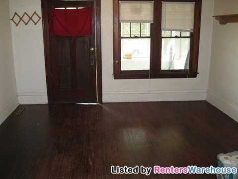 1357 York Ave - Photo 2 of 15